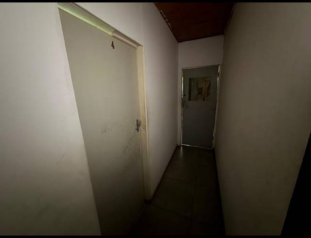8 BEDROOM HOUSE FOR SALE IN VANDERBIJLPARK CE 2